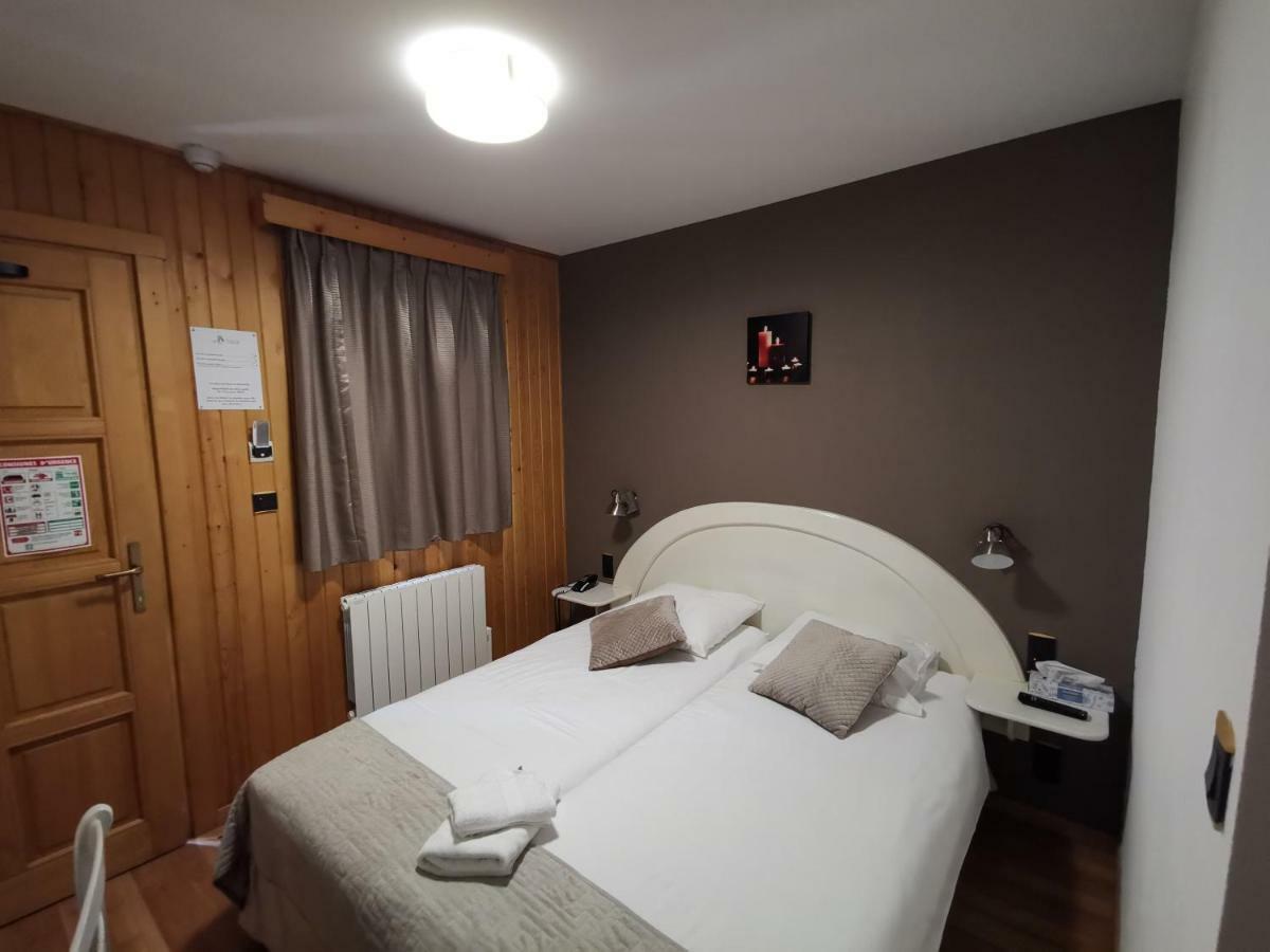 Auberge Saint-Jean Villequier-Aumont エクステリア 写真