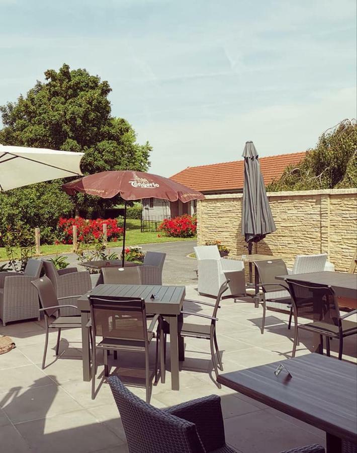Auberge Saint-Jean Villequier-Aumont エクステリア 写真